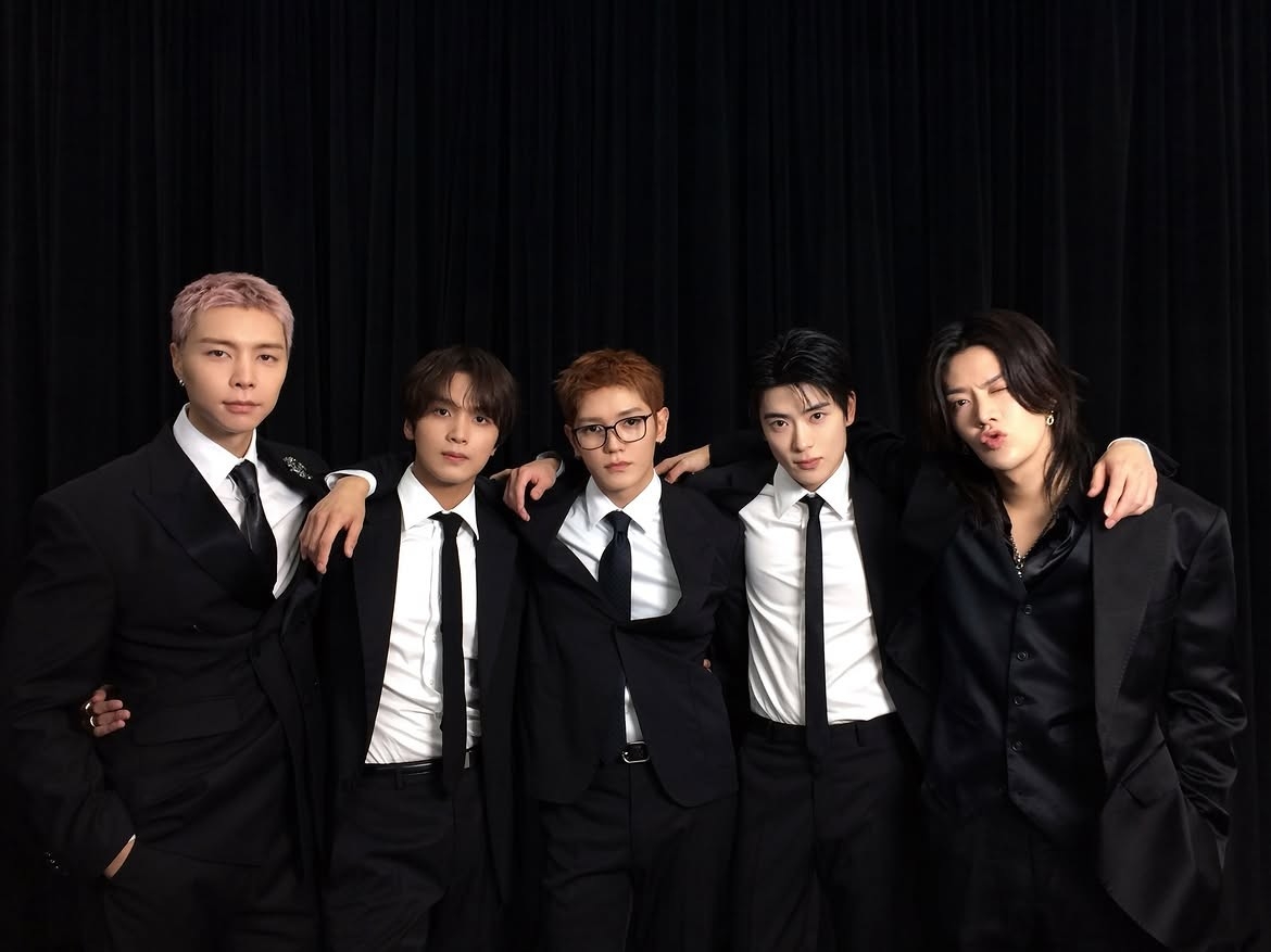 [가요소식] <b>NCT 127</b>, 멤버 7명 전원 SM과 <b>재계약</b>