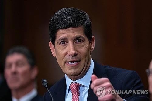 트럼프가 흔들어도 끄떡없다는 미 연준 의장의 묵직한 돌직구