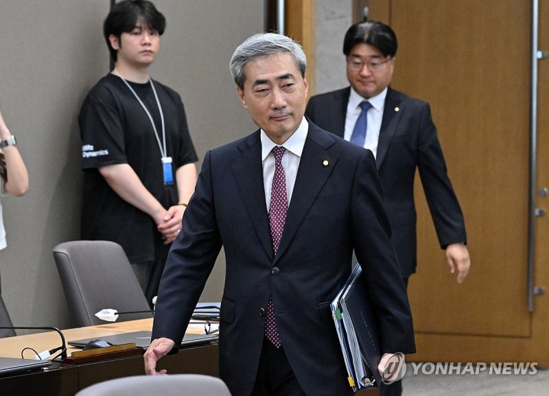 한은 '예고대로' 기준금리 인상할 듯…3년 6개월 만에 긴축 돌입