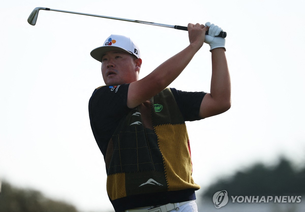 임성재, <b>디오픈</b> 1R서 66타 공동 2위…선두 수버에 1타차(종합)