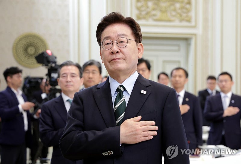 李<b>대통령</b> "12월3일 <b>국민주권의날</b> 지정…위대한역사 반드시 기억"
