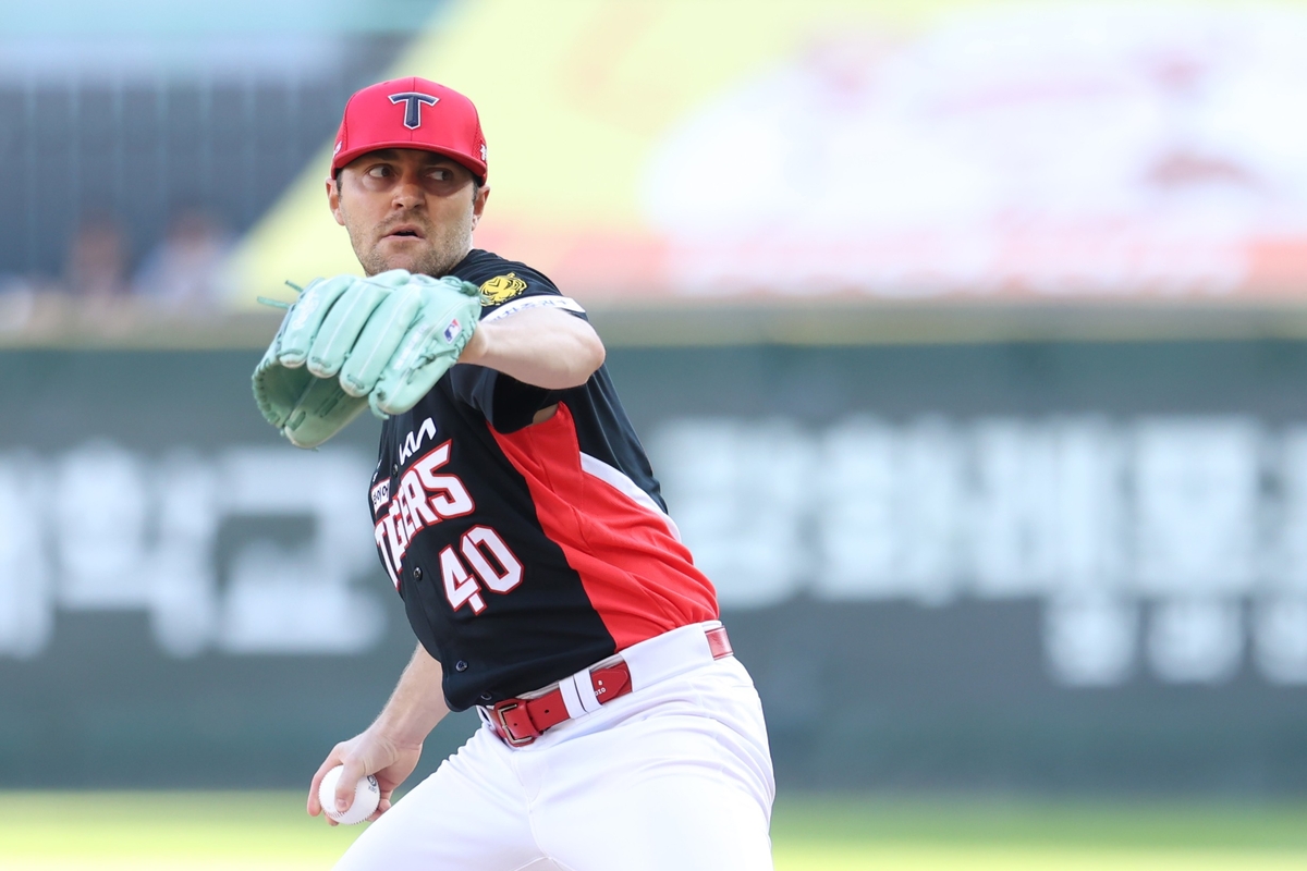 '7전 8기' 네일, <b>SSG</b>전 첫 승…KIA, 장단 18안타로 12-2 대승