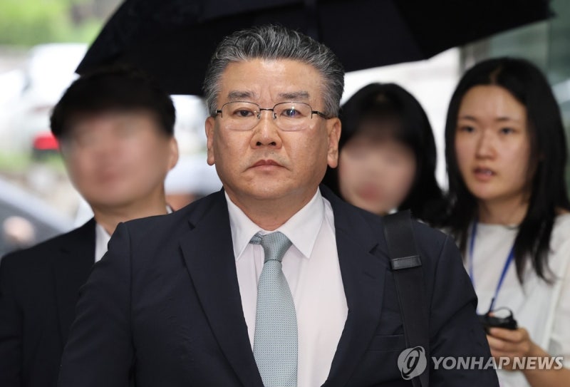 '관저 이전 봐주기 감사' <b>유병호</b> 감사위원 <b>구속심사</b>…'묵묵부답'