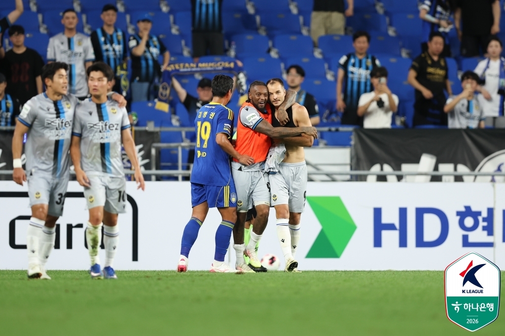 K리그1 인천, 전북 이어 울산도 2-1 <b>격파</b>…무고사 석달만에 골맛