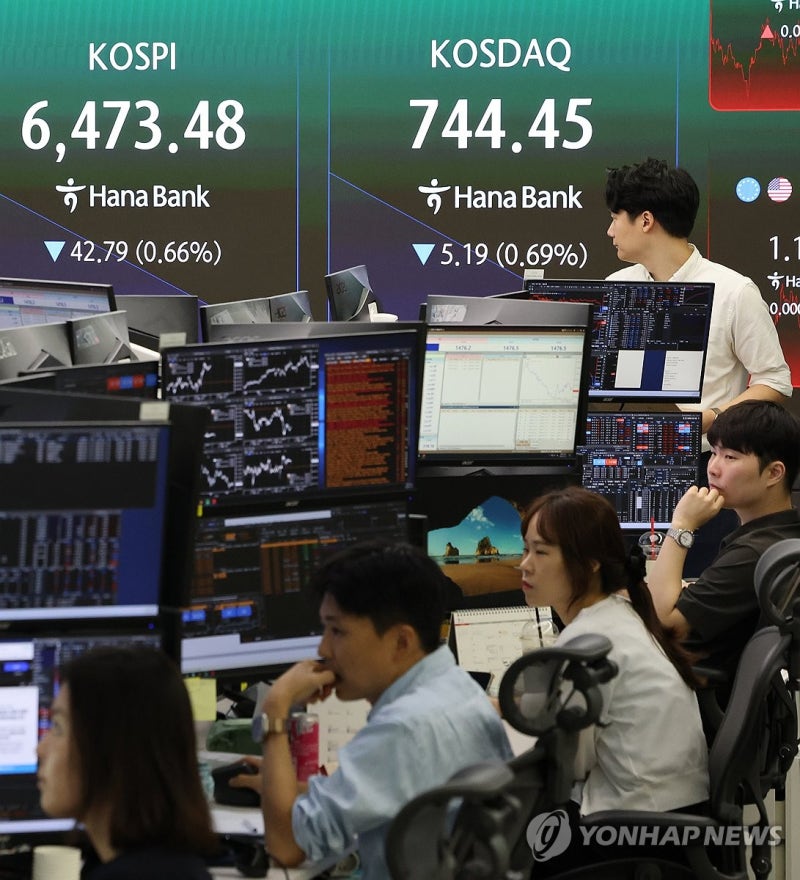<b>코스피</b>, <b>상승 출발</b> 후 보합권
