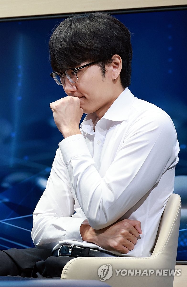 AI <b>카타고</b>와 대국 펼치는 신진서