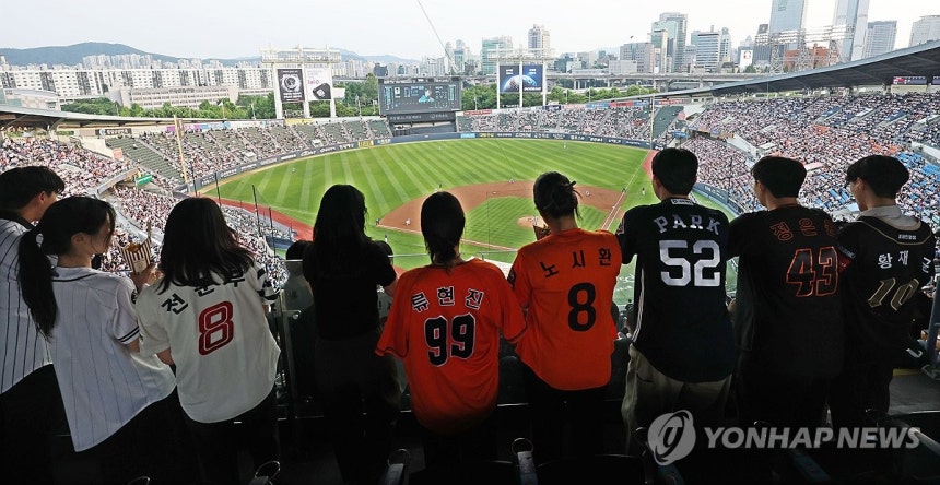 6월30일 잠실 야구장
[연합뉴스 자료사진. 본 기사와 직접 관련 없음]