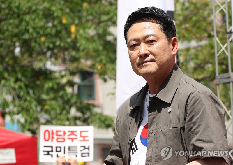野, 李대통령 '재외국민 <b>전자투표</b>' 언급에 "고양이에 생선 맡겨"