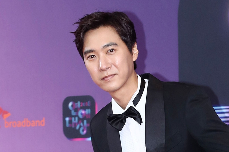 젝스키스 출신 <b>고지용</b> "2년 전 <b>이혼</b>…서로의 길 존중"