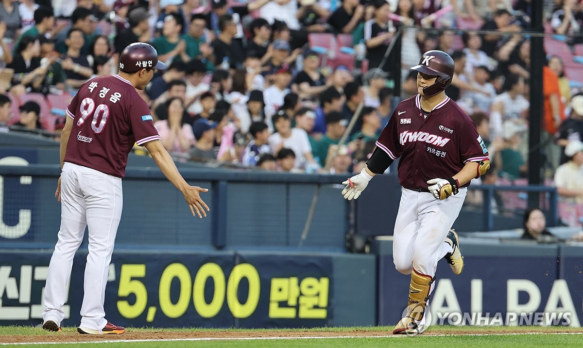 양 팀 합계 40안타·29득점…<b>키움</b>, <b>난타전</b> 끝에 <b>LG</b>에 승리