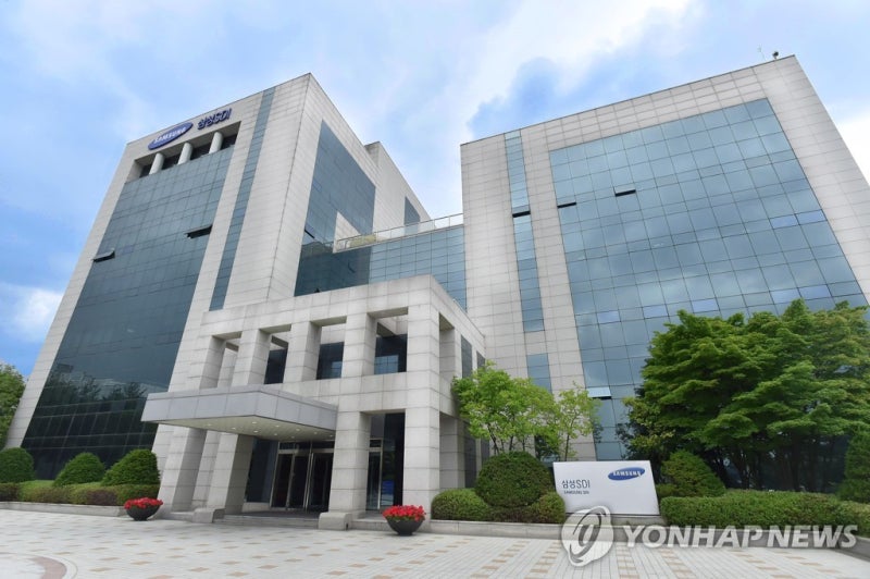 조기 흑자전환 <b>삼성SDI</b> "각형 LFP 수주, 이미 2029년 캐파 꽉차"(종합2보...