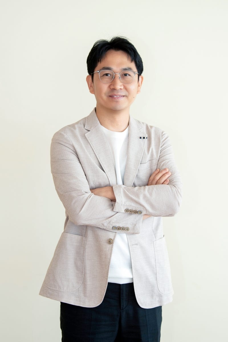 '김부장' <b>감독</b> "삼고초려 끝 만난 소지섭, 연기 깊이에 놀랐죠"