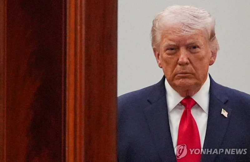 <b>트럼프</b> "이란 <b>공격 취소</b>" 발표…'주말 대공습' 일단 보류