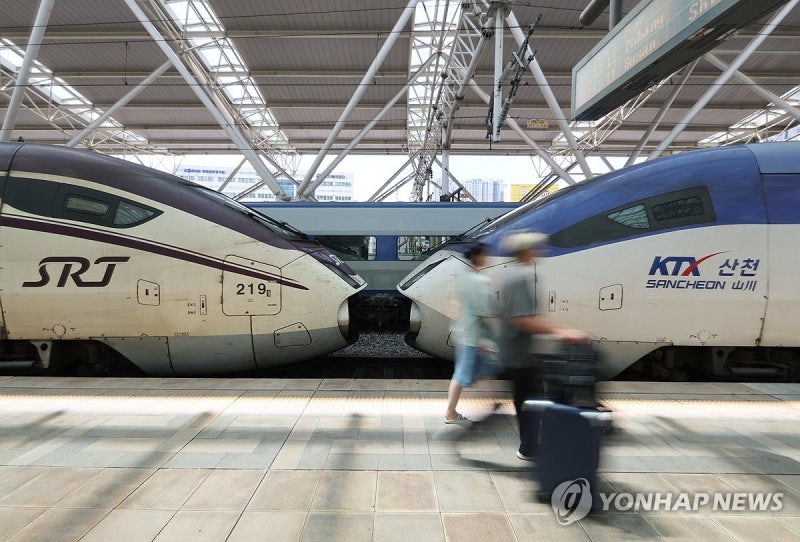 9월부터 KTX·<b>SRT</b> 통합…요금 10% 내리고 운행횟수·좌석 늘어나