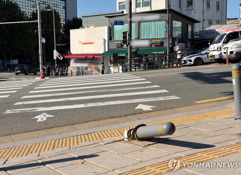 행안부, 부적합 <b>볼라드</b> 일제정비…이달 안전신문고 집중신고기간