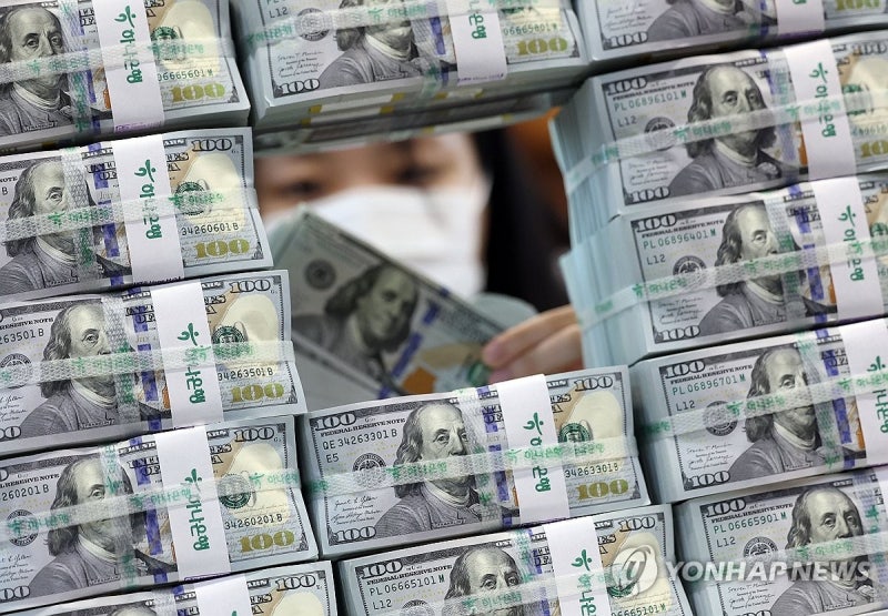 7월 <b>외환보유액</b> 4천279억달러…외평채 발행에 5.9억↑