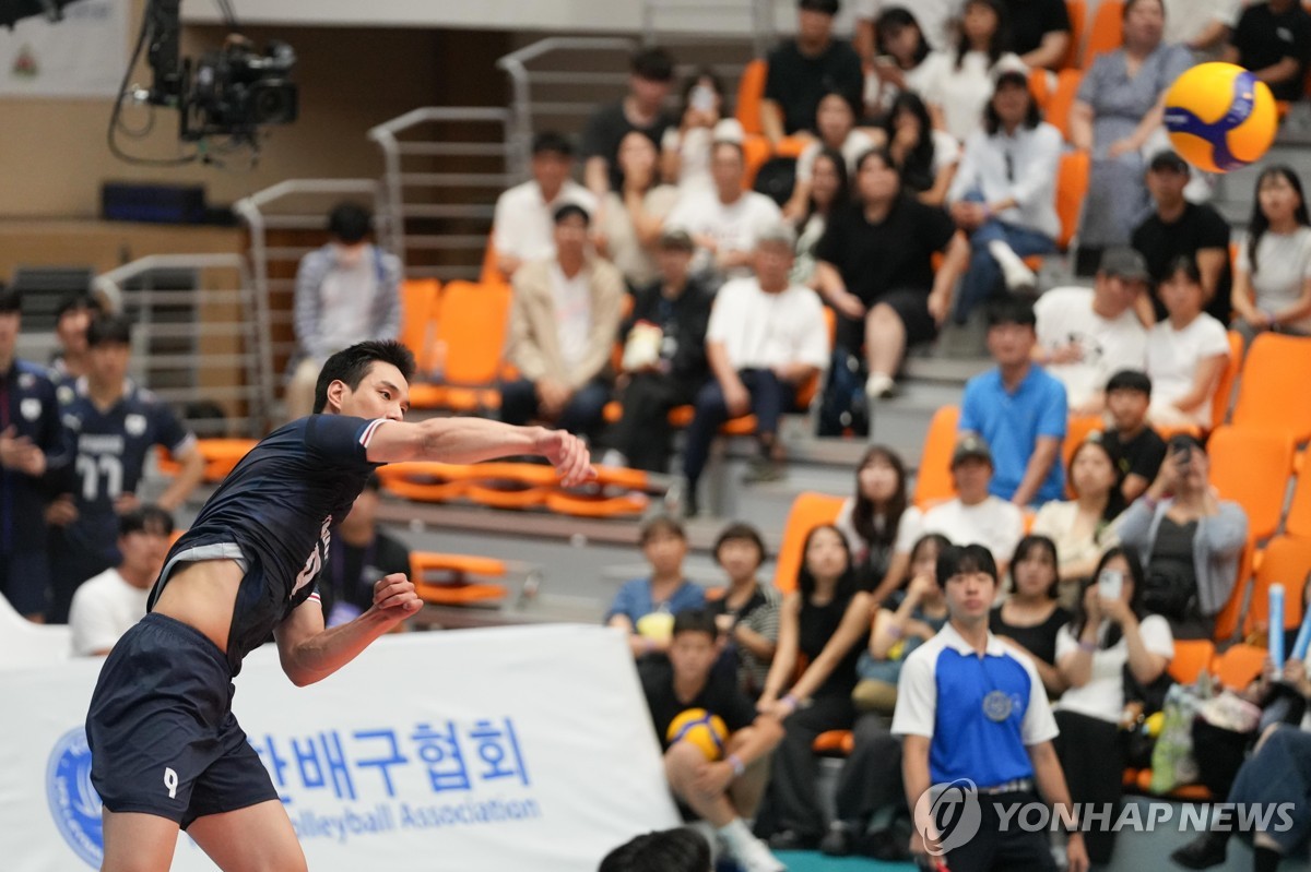 남자<b>배구</b>대표팀, 동아시아<b>선수</b>권 준결승 진출…마카오 3-0 완파