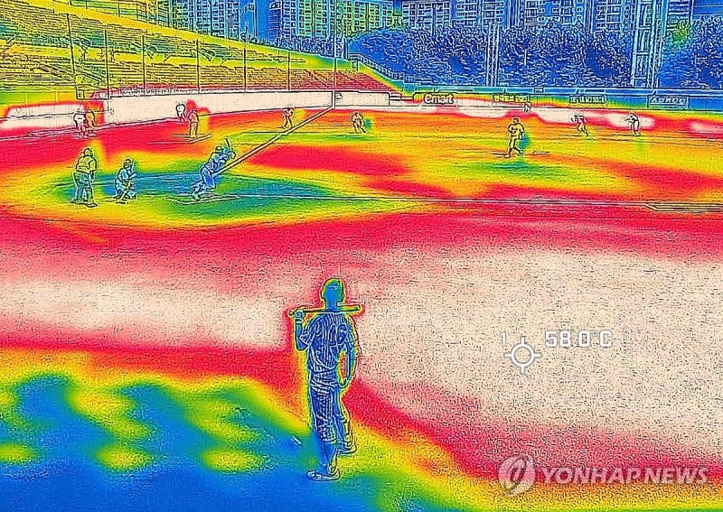 그라운드는 벌써 58도
