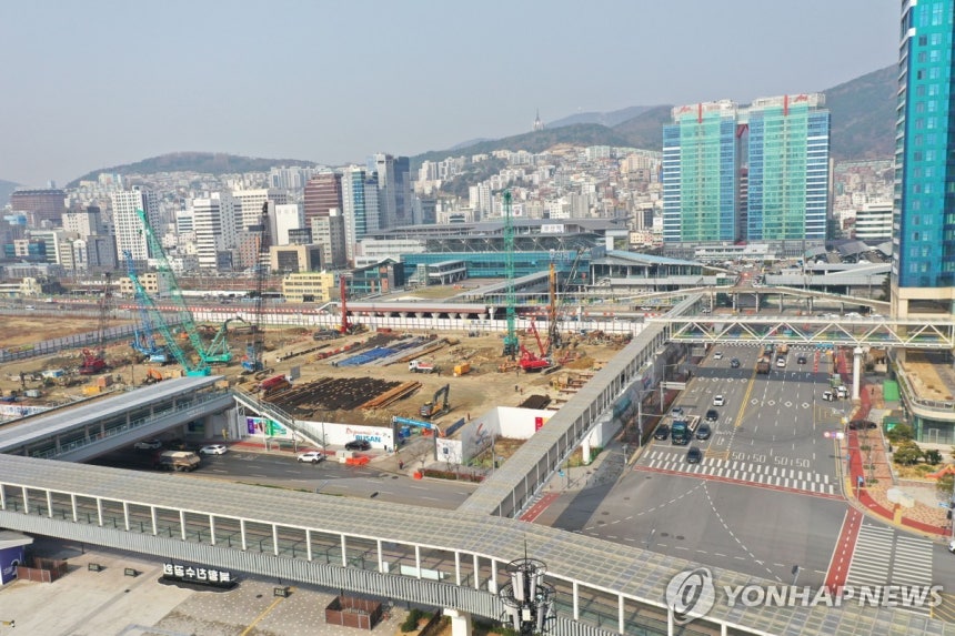부산 북항환승센터 전경
[부산항만공사 제공]