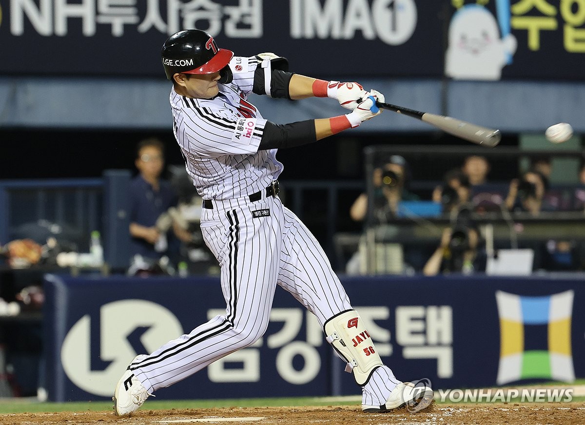 프로야구 LG, SSG 꺾고 3위 유지…5위 KIA는 4위 두산 제압
