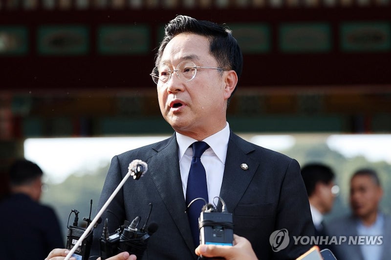 與, 수석사무부총장 문진석·조직사무부총장 안태준 임명