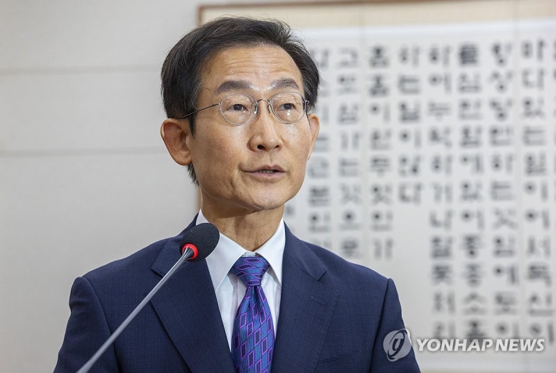 법사위에서 업무보고 하는 <b>김호철 감사원장</b>