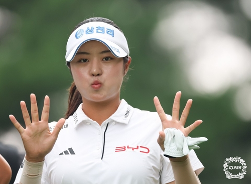 <b>서교림</b>·김민솔, KLPGA 챔피언십 2R 1·3위…솔림대전 계속(종합)