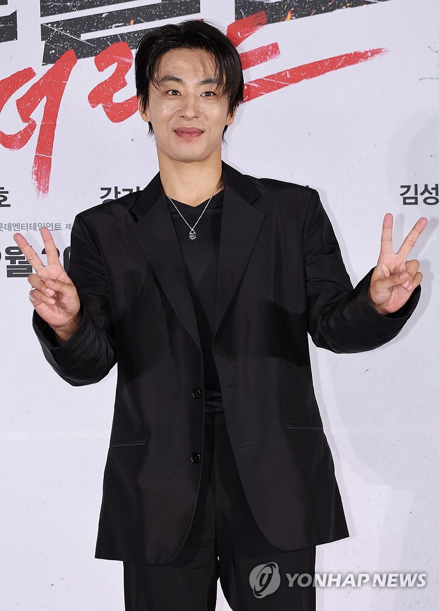 '<b>부활남</b>'으로 돌아온 <b>구교환</b>