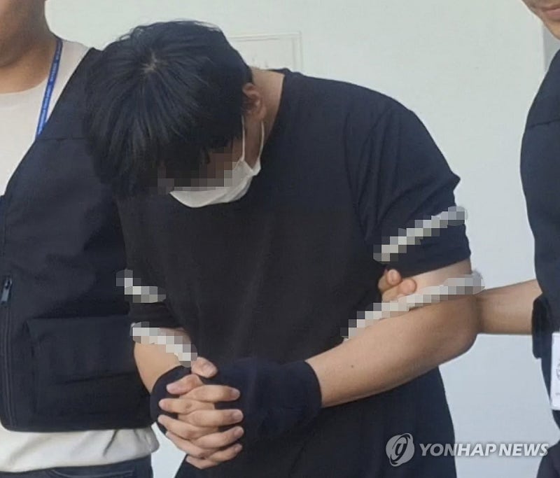 <b>제주</b>경찰관 일부 혐의 시인…"통화했다는 건 거짓말이었다"