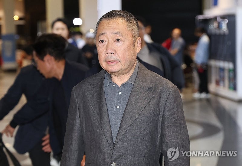 [<b>네팔</b> 대홍수] <b>박정원</b> 두산 회장, 카트만두 <b>도착</b>…직원 수색현장 직접 ...