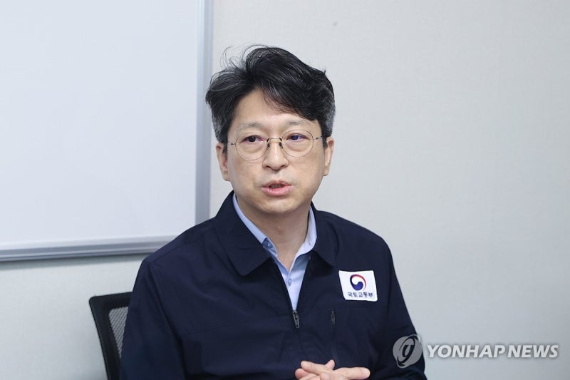 '현장형 관료' <b>홍지선</b> 국토장관 후보자…<b>주택공급</b> 속도내나