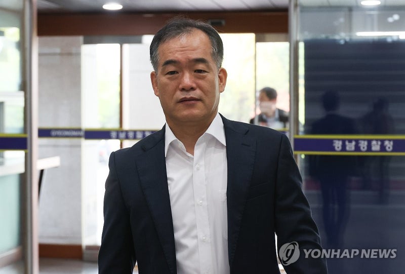 <b>김종철</b> 신임 <b>경찰청장</b> <b>대행</b> "국민 불신 높은 상황…마음 무겁다"