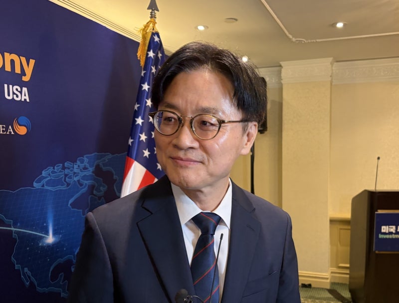 <b>김정관</b> "美반도체 <b>관세</b> '불리하지 않은 대우' 정신 하에 <b>논의</b>"