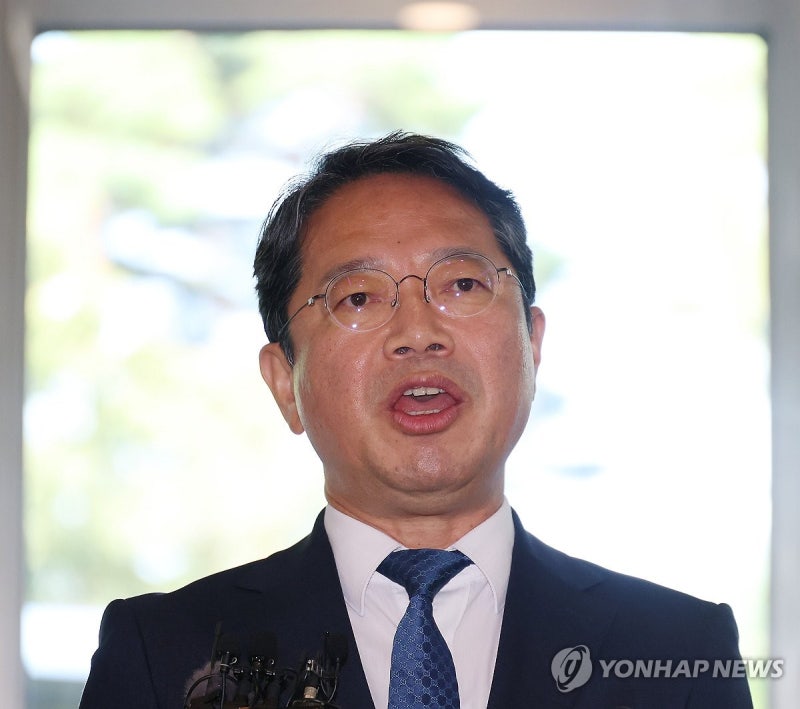 김승원 법무후보, '신약 청탁' 의혹 직권남용 혐의로 고발돼