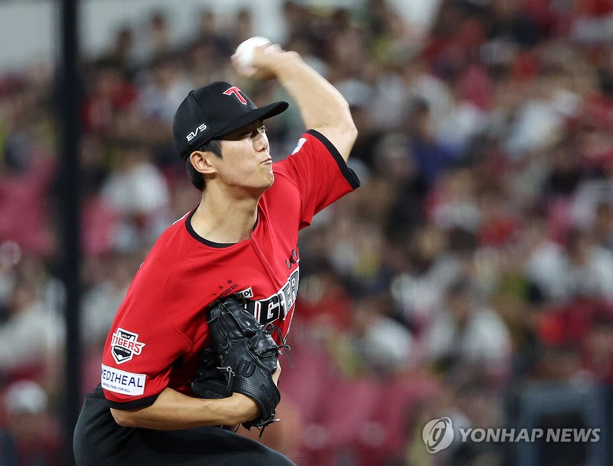 광주 마운드에 오른 이의리, 9회 강속구 투구 현장