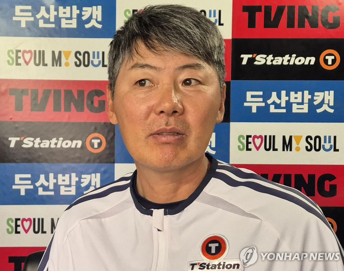 김원형 두산 감독, 올해 처음으로 경기 후 특타…"뭐라도 해야"
