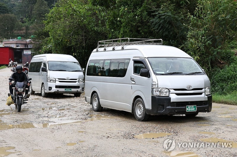 [<b>네팔</b> 대홍수] 외교부 "<b>긴급구호대</b> 2진은 8명…재건복구팀으로 구성"