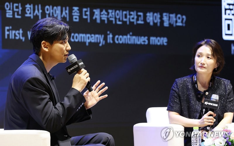 마이크 잡은 배우 김남길, 연기와 컷 너머의 이야기