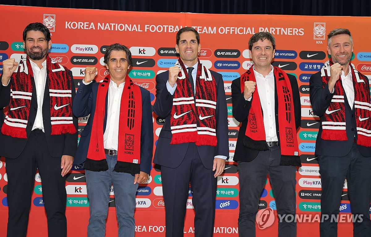 <b>모레노</b> 축구 대표팀 <b>감독</b>, 취임 기자회견