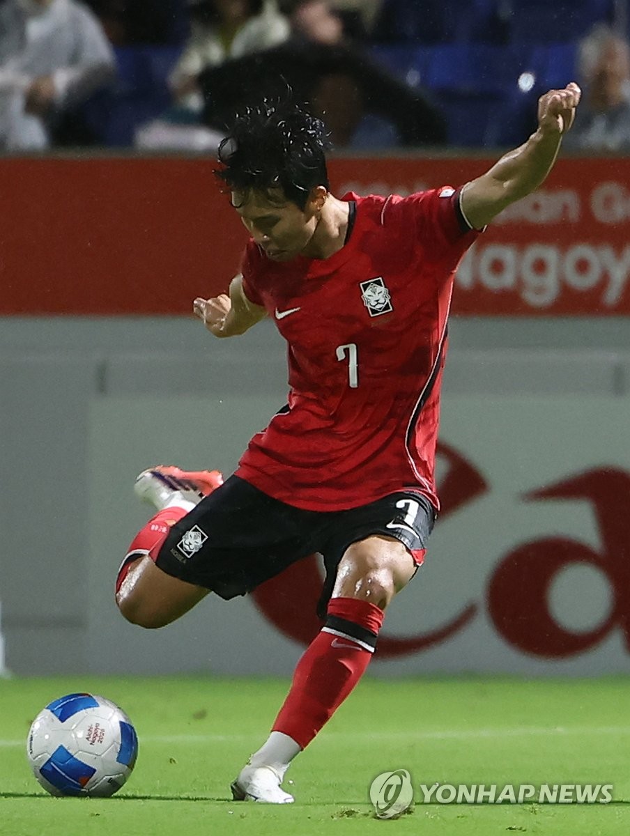 <b>엄지성</b> '<b>해트트릭</b>!'