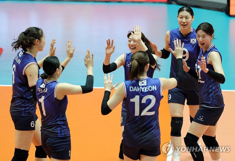 [아시안게임] <b>여자배구</b>, 조별리그 1차전 <b>홍콩</b>에 3-0 승리…강소휘 맹활...