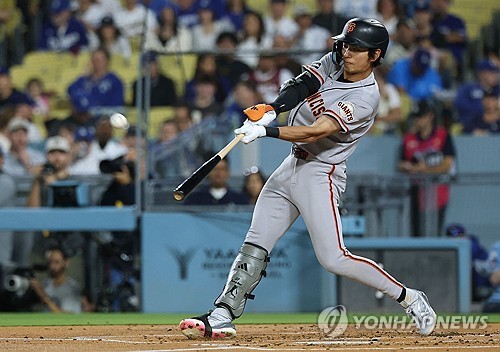 <b>이정후</b>, '사이영상' 스쿠벌 상대 <b>멀티히트</b>…시즌 타율 0.276
