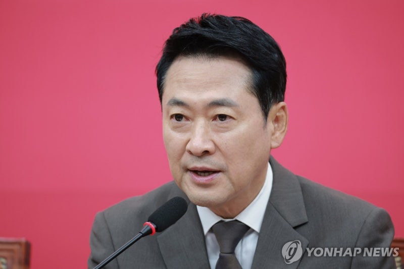 장동혁 "남은 장관 후보자도 거둬들이고 <b>김현지 국감 출석</b>해야"