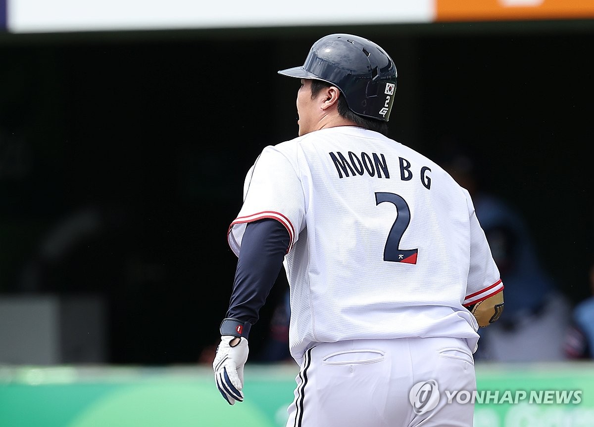<b>문보경</b>, <b>홈런</b> 직감