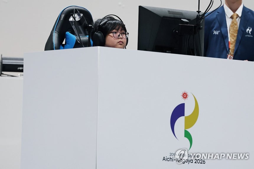 뿌요뿌요 경기 치르는 구리하라 유키
(도코나메[일본]=연합뉴스) 임화영 기자 = 26일 일본 아이치현 도코나메 아이치 스카이 엑스포에서 열린 2026 아이치·나고야 아시안게임 e스포츠 뿌요뿌요 챔피언스 한국과 일본의