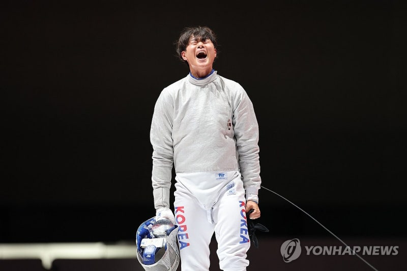 [1보] 한국 펜싱 남자 <b>사브르</b>, 아시안게임 <b>단체전 4연패</b>…<b>오상욱</b> 2관왕