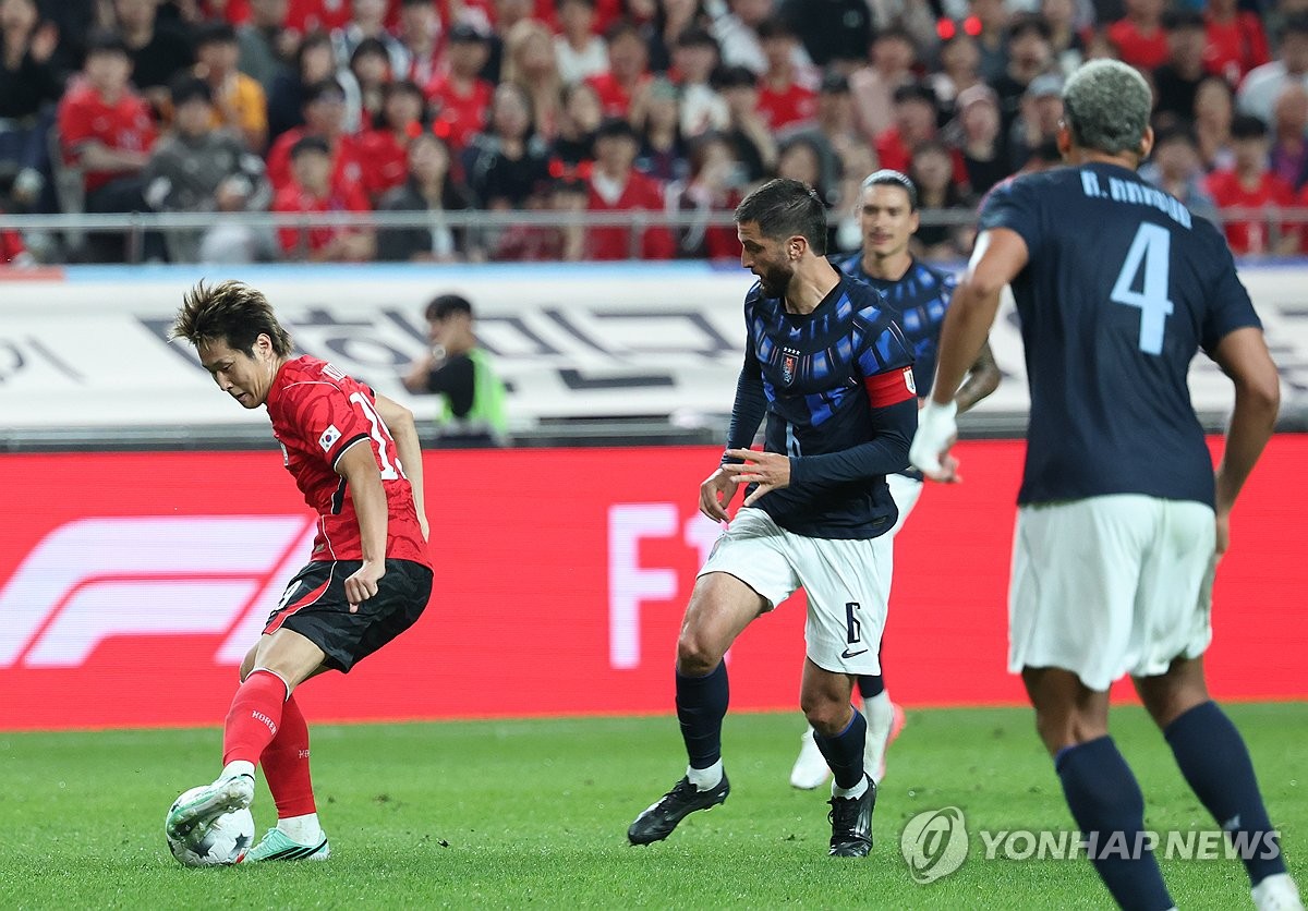 모레노호, 손흥민 58호골에도 <b>우루과이</b>에 1-4 <b>완패</b>(종합)