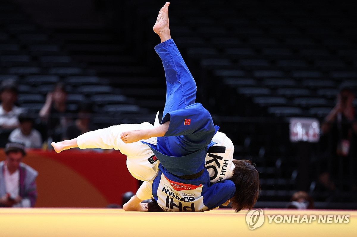 한국 <b>허미미</b>, <b>여자</b> -57kg급 <b>8강 진출</b>
