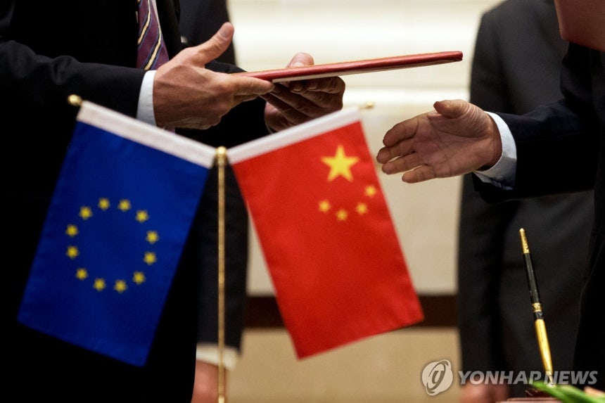 중국-EU 무역 [AP=연합뉴스 자료사진.재판매 및 DB금지]
