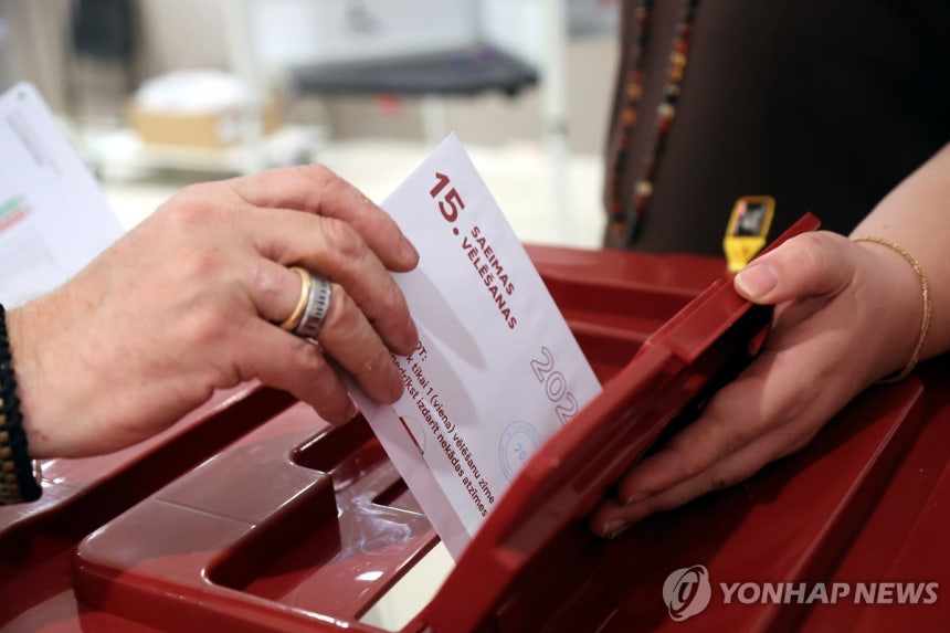 라트비아 투표소 [EPA=연합뉴스.재판매 및 DB 금지]